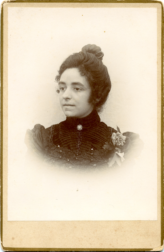 D. Mariana Palmira da Costa Menezes (1880-1955)